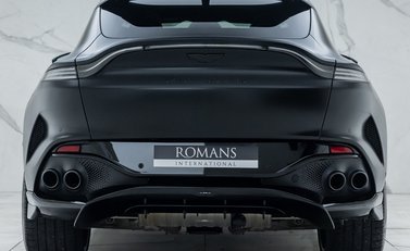 Aston Martin DBX 707 5