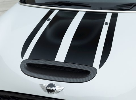 Mini Hatch John Cooper Works Challenge 24