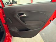 Volkswagen Polo 1.0 Polo S AC 5dr 31