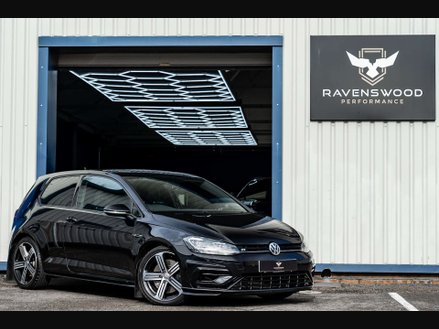 Volkswagen Golf 2.0 Golf R TSi Semi-Auto 4WD 3dr