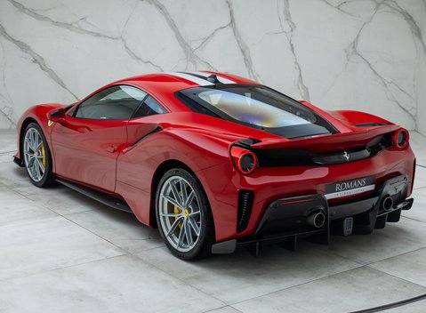 Ferrari 488 Pista 10