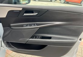 Jaguar XE 2.0 D PORTFOLIO AUTO 21