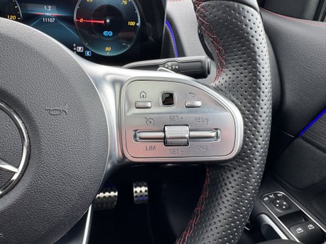 Mercedes-Benz EQB EQB 350 66KWH 4Matic AMG Line Premium Auto Electric 7 SEATER/PAN ROOF/VAT Q 22