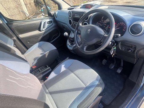 Peugeot Partner Tepee 1.6 HDi Tepee S MPV 5dr Diesel Manual (135 g/km, 92 bhp) 30