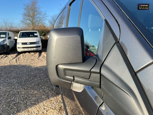 Ford Transit Custom SWB L1H1 Limited 290 Air Con Alloys Camera Nav Sensors EURO 6 NO VAT 16