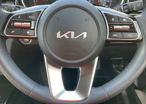 Kia Ceed 3 24