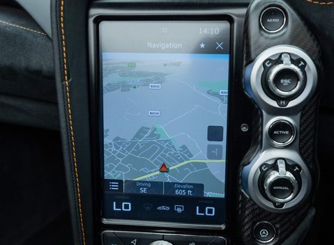 McLaren 720S Spider Peformance 26