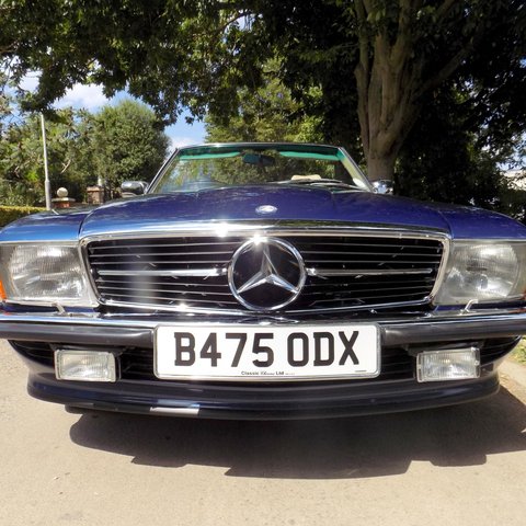 Mercedes-Benz SL Series 380 SL