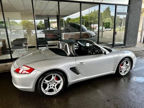 Porsche Boxster 3.2 987 S 2dr 37