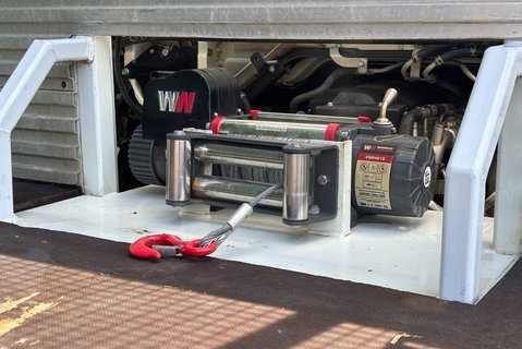 Mitsubishi Canter 7C18 Duonic Beavertail with Hydraulic Ramps - Air Con 13