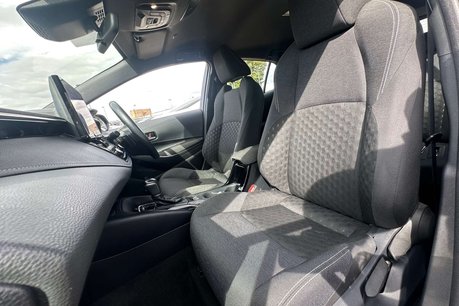 Toyota Corolla 2.0 VVT-h Icon Hatchback 5dr Petrol Hybrid CVT Euro 6 (s/s) (196 ps) 23