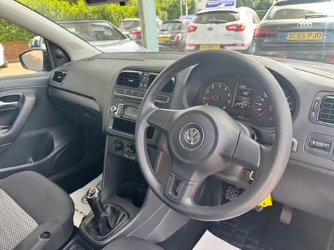 Volkswagen Polo 1.2 S Euro 5 5dr (A/C) 27