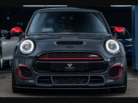 Mini Hatch 2.0 John Cooper Works 3dr 28