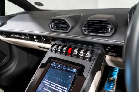 Lamborghini Huracan LP 640-2 EVO SPYDER. NOW SOLD. SIMILAR REQUIRED. PLEASE CALL 01903 254800. 33