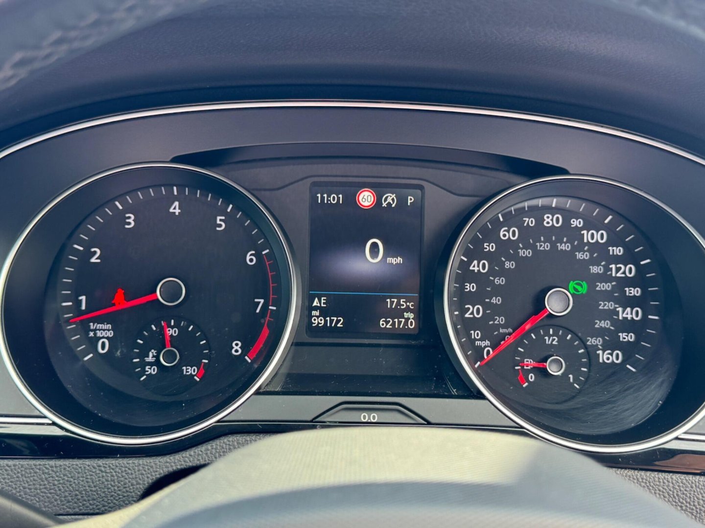 2023 Volkswagen Passat — image 39