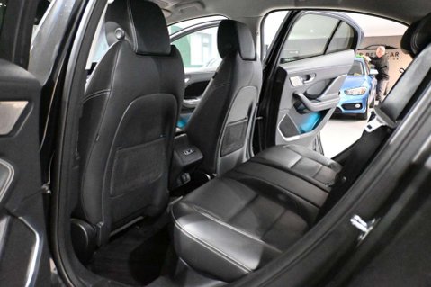 Jaguar I-Pace HSE 13