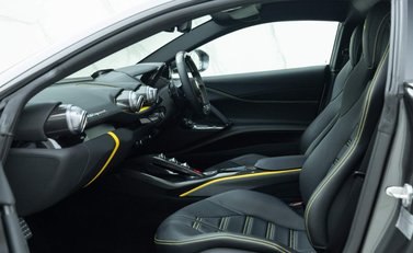 Ferrari 812 Superfast 11