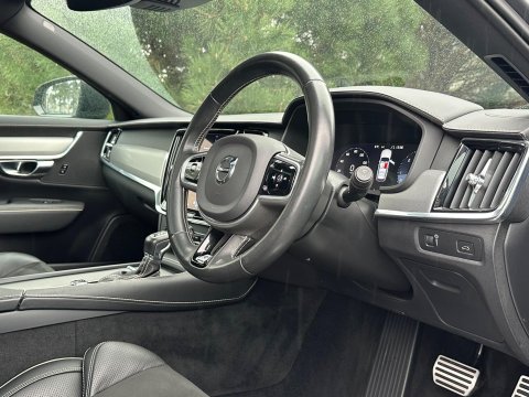 Volvo V90 2.0 D5 R-Design Plus Auto AWD Euro 6 (s/s) 5dr 5