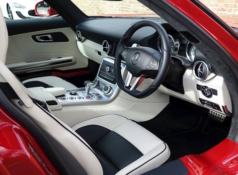 Mercedes-Benz SLS AMG 15