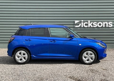 Suzuki Swift Motion 1.2 Mild Hybrid 4