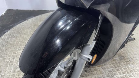 Honda SH300i SH 300 2016 32K VERY CLEAN MOT JAN 2027 300CC SCOOTER 31