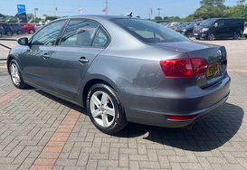 Volkswagen Jetta SE TDI BLUEMOTION TECH £35 ROAD TAX 11