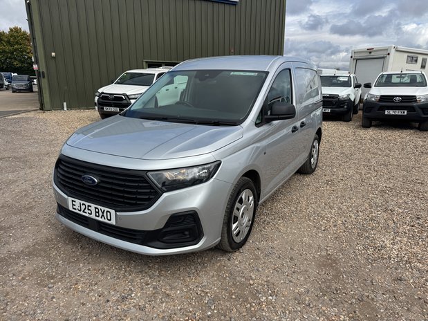 Ford Transit Connect AUTO SWB L1H1 Low Roof Trend Air Con Sensors Cam E 2