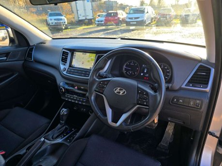 Hyundai TUCSON 1.7 CRDi Blue Drive SE Nav SUV 5dr Diesel DCT Euro 6 (s/s) (141 ps) 25