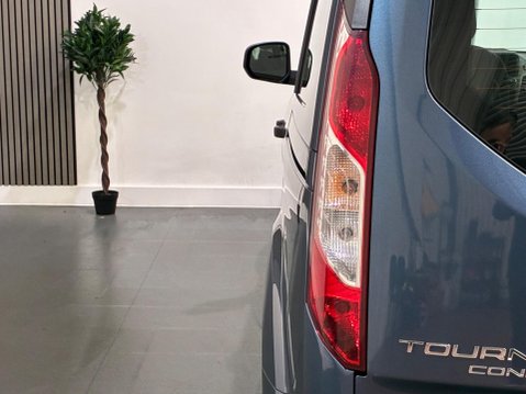 Ford Grand Tourneo Connect 1.5 EcoBlue Zetec Auto Euro 6 (s/s) 5dr 39