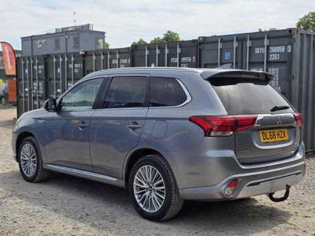 Mitsubishi Outlander 2.4h TwinMotor 13.8kWh 4h SUV 5dr Petrol Plug-in Hybrid CVT 4WD Euro 6 (s/s 4