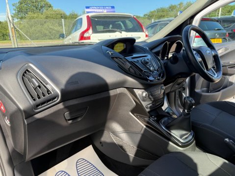 Ford B-Max 1.0T EcoBoost Zetec Euro 5 5dr 10