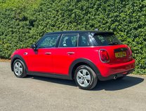 Mini Hatch 1.5 Cooper Classic Hatchback 5dr Petrol Steptronic 7