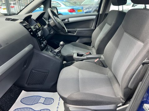 Vauxhall Zafira 1.6 16V Exclusiv Euro 5 5dr 21