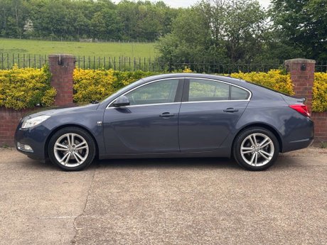 Vauxhall Insignia 1.8 Insignia SRi 5dr 22