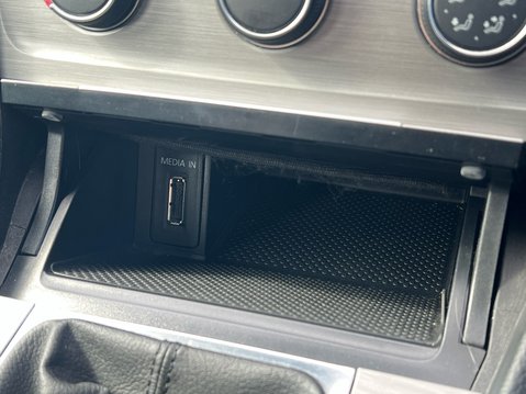 Volkswagen Golf MATCH TDI BLUEMOTION TECHNOLOGY 27