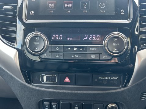 Mitsubishi L200 DI-D CHALLENGER DCB 27