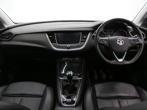 Vauxhall Grandland X 1.2 Turbo Elite Nav Euro 6 (s/s) 5dr 9