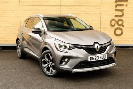 Renault Captur TECHNO E-TECH