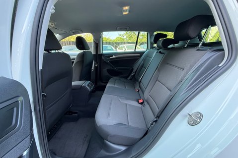 Volkswagen Golf MATCH TDI - 1 OWNER - 11 SERVICES - VAT QUALIFYING - APPLE CAR PLAY 25