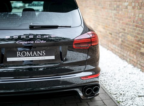 Porsche Cayenne Turbo 25