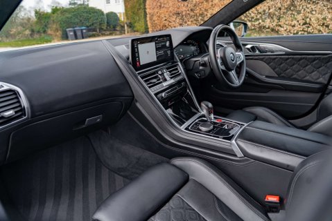 BMW M8 COUPE Competition 8