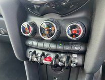 Mini Convertible (Sold) 1.5 Cooper Classic Convertible 2dr Petrol Manual Euro 6 (s/s) (136 p 27