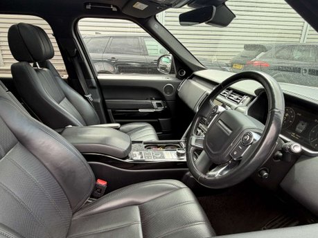 Land Rover Range Rover 3.0 Range Rover Vogue TDV6 Auto 4WD 5dr 3