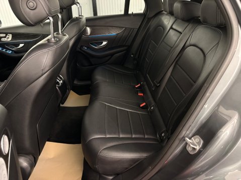 Mercedes-Benz GLC 2.0 GLC250 AMG Line (Premium Plus) G-Tronic 4MATIC Euro 6 (s/s) 5dr 7