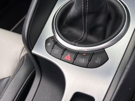 Audi TT 2.5 TFSI Roadster 2dr Petrol Manual quattro Euro 5 (340 ps) 25