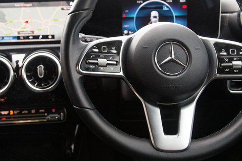 Mercedes-Benz A Class A 180 SPORT EXECUTIVE 19