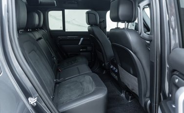 Land Rover Defender 110 V8 CARPATHIAN EDITION Urban 18