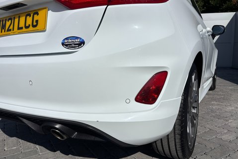 Ford Fiesta Sport Ecoboost 125 ps Panel Van - Sat Nav / Rear Sensors 20