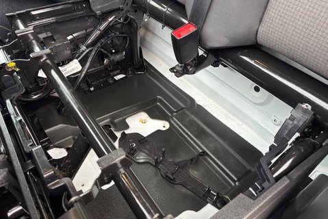 Ford Transit 350 Drw L2 130 ps Single Cab Dropside Truck - Tail Lift - Tow Axle 15