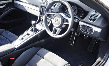 Porsche Boxster Spyder 20